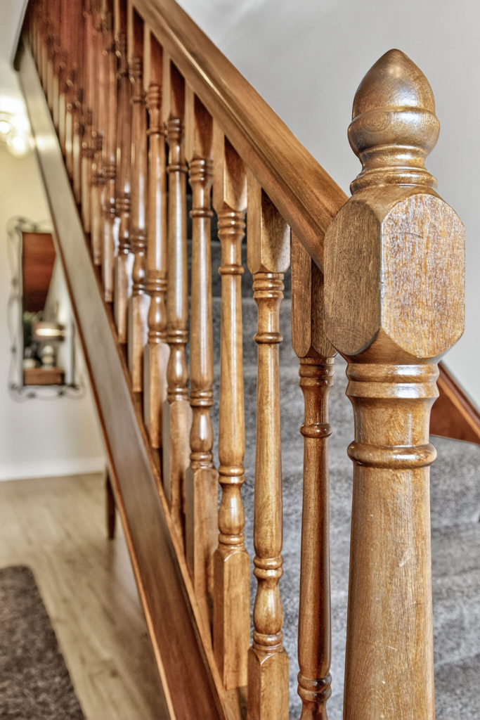 4 Bed Semi-detached Chalet Bungalow - Image 5