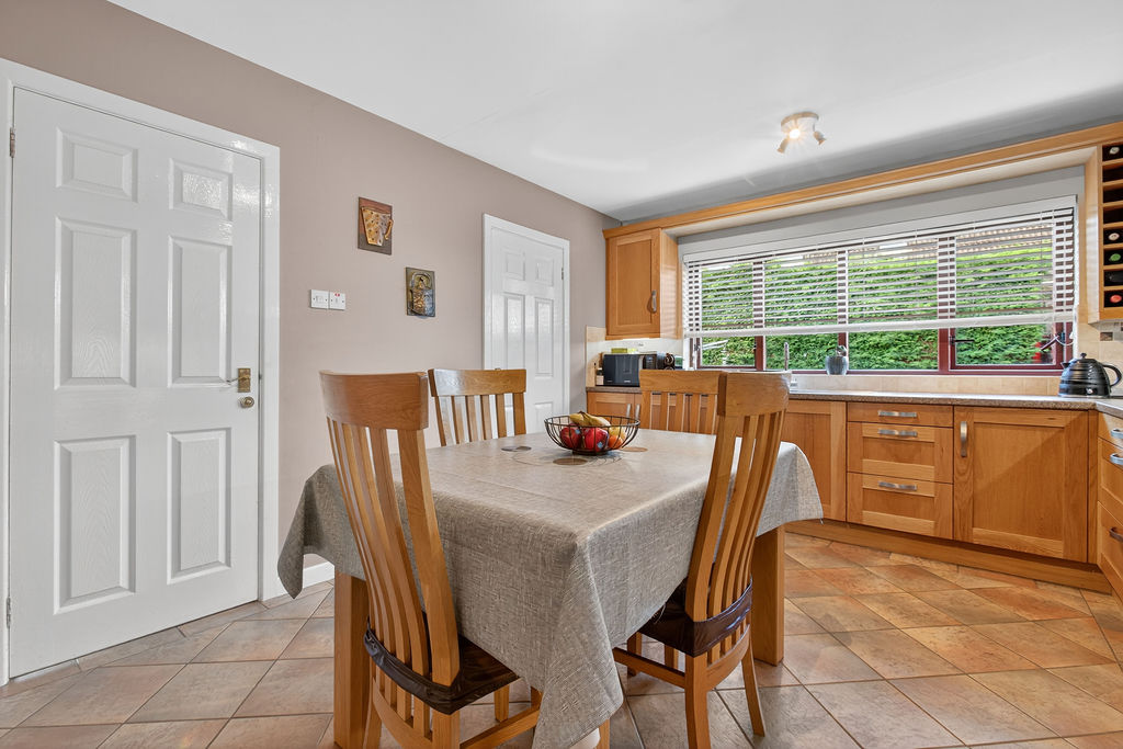 4 Bed Semi-detached Chalet Bungalow - Image 11