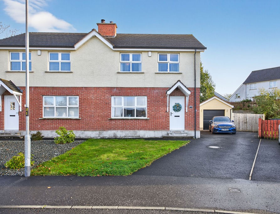 3 Bed Semi-detached House - Image 1