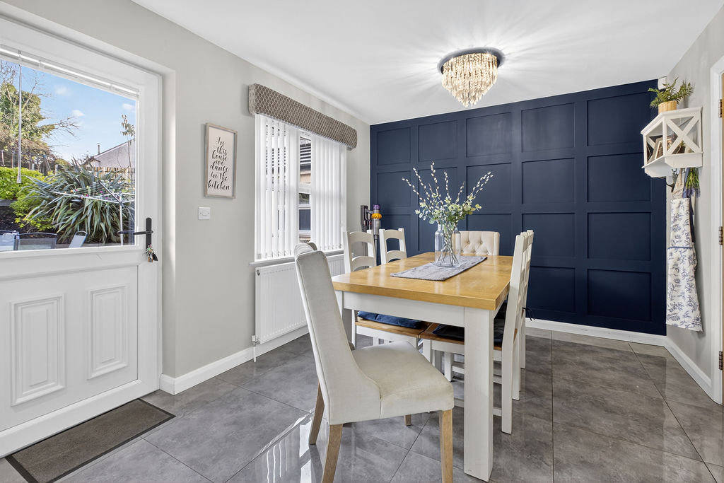 3 Bed Semi-detached House - Image 12