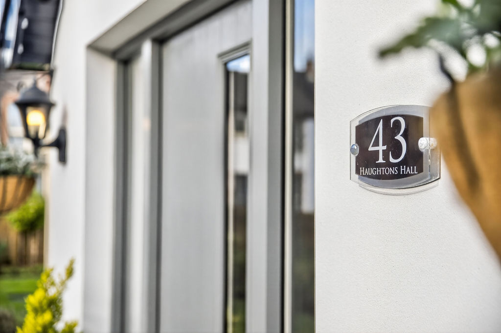 43 Haughtons Hall - Image 4