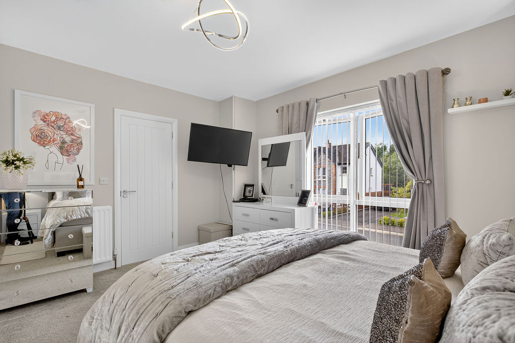 43 Haughtons Hall - Image 26