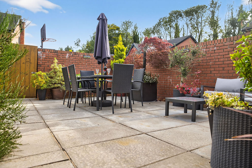 43 Haughtons Hall - Image 40