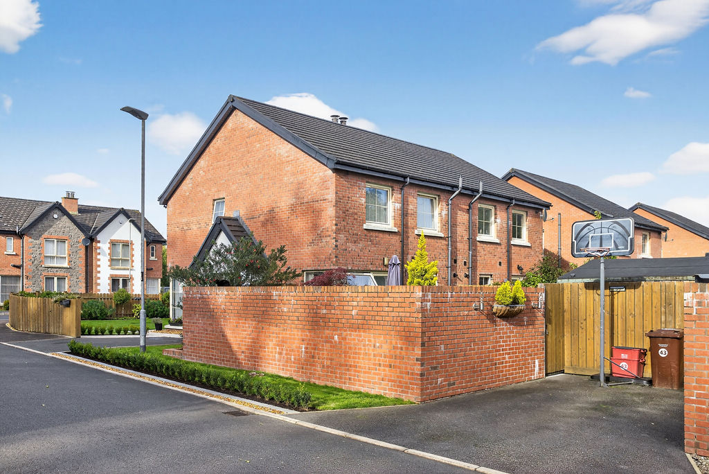 43 Haughtons Hall - Image 48