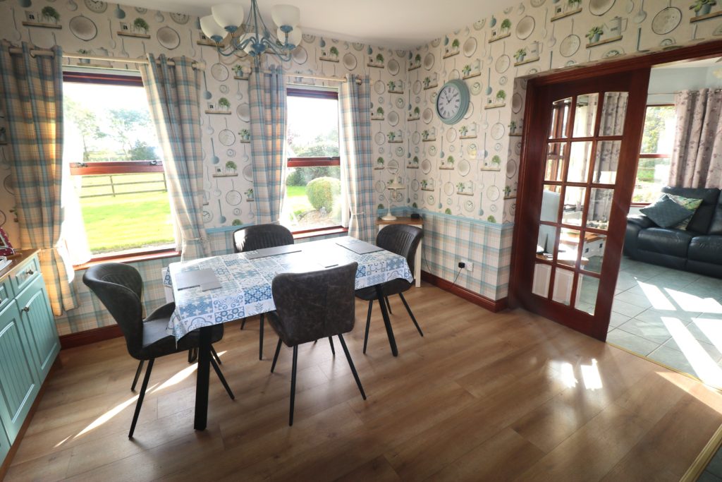 3 Bed Detached Bungalow - Image 8