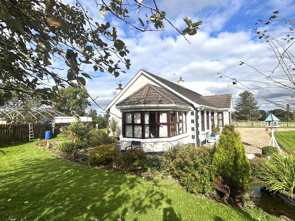 3 Bed Detached Bungalow - Image 20