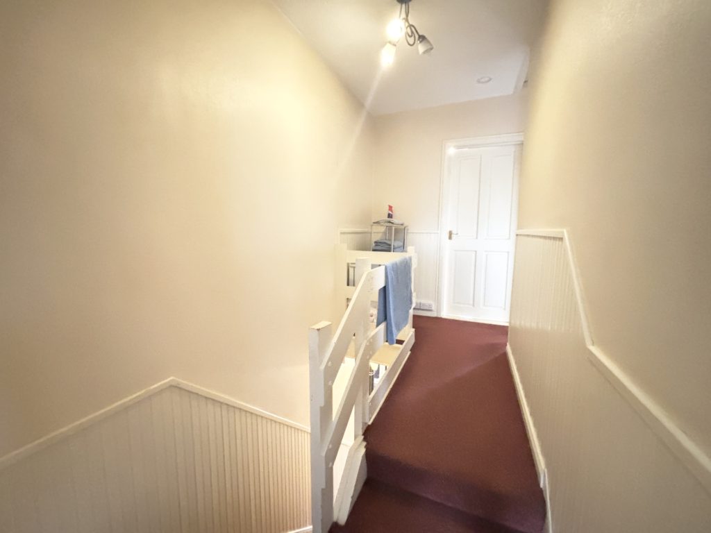 3 Bed Mid-terrace House - Image 13