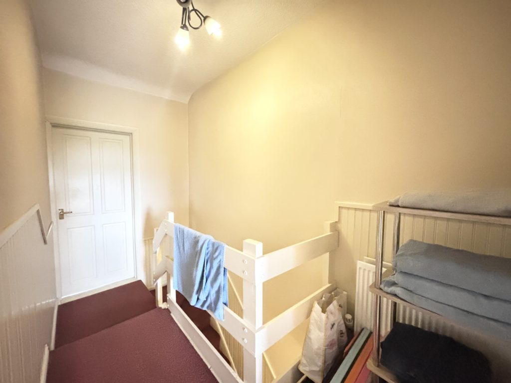 3 Bed Mid-terrace House - Image 14
