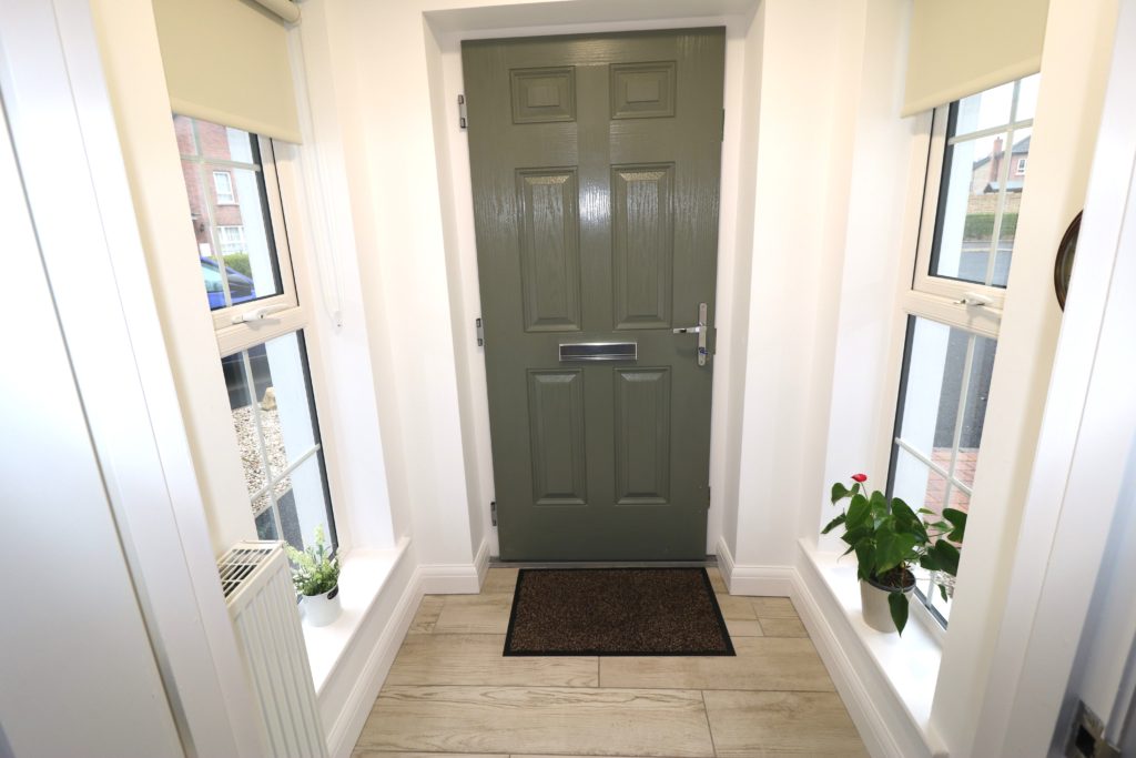 3 Bed Semi-detached Bungalow - Image 2