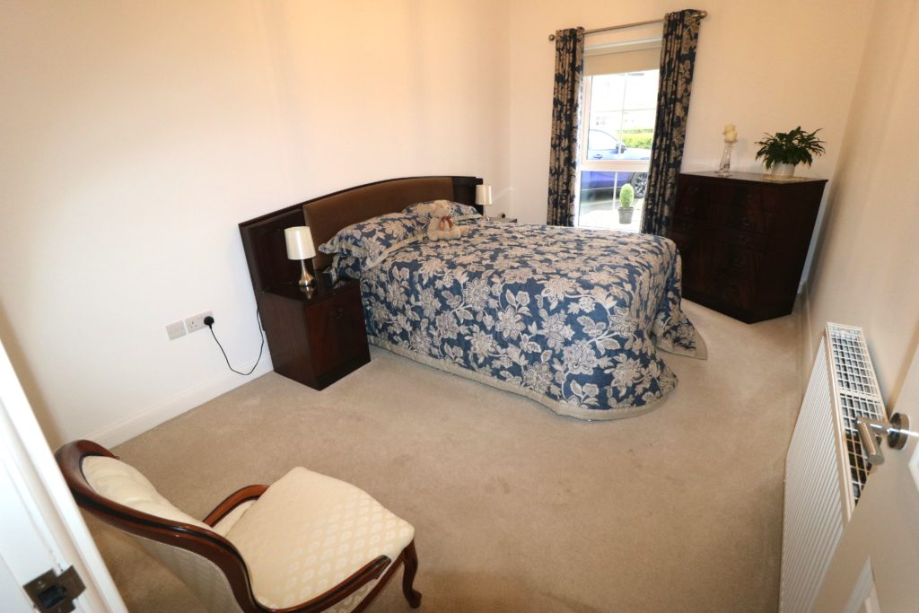 3 Bed Semi-detached Bungalow - Image 15